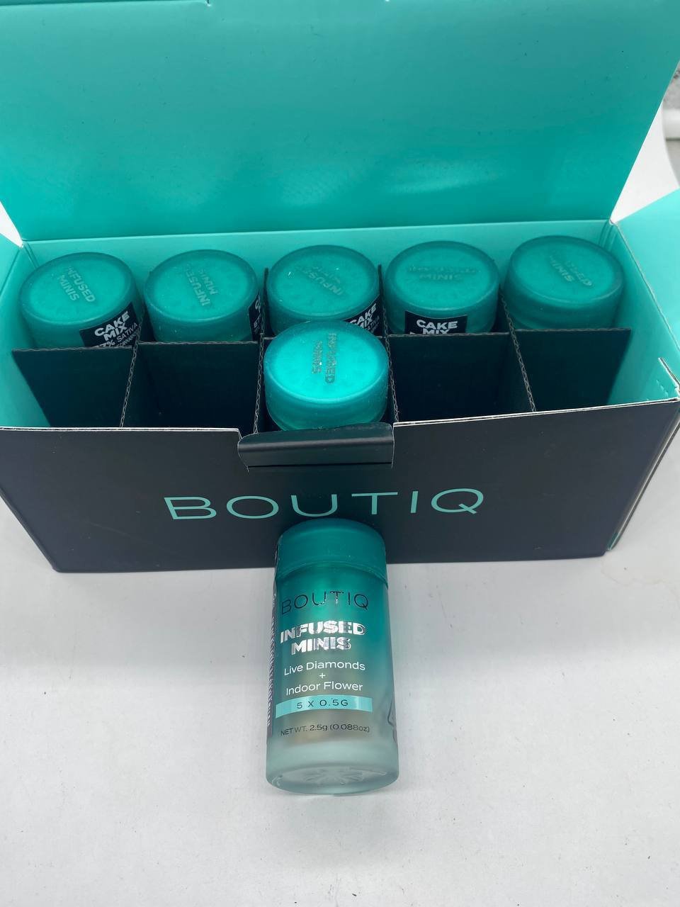 Boutiq Pre Roll Infused Minis | Live Resin + Indoor Flowers - Boutiq switch